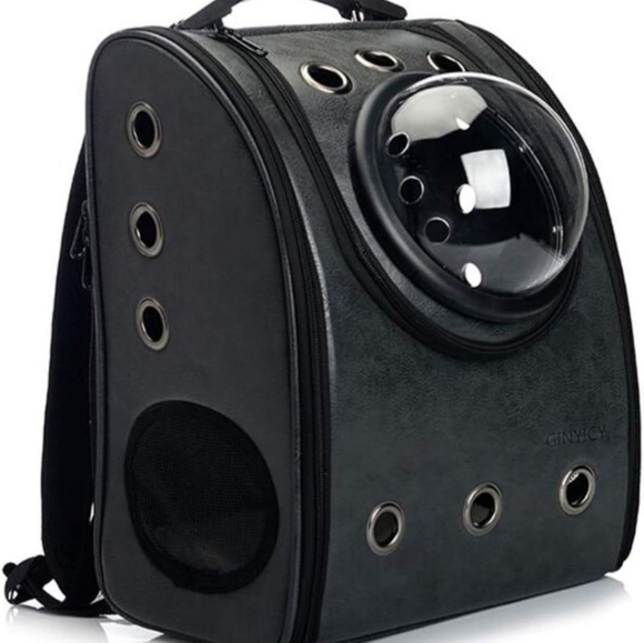 Waterproof pet carrier with bubble port. - Picture 3 of 8